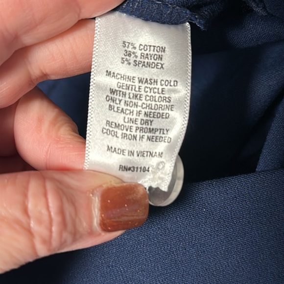 Crown & Ivy Ladies Cary Navy Bi Stretch Ankle Pants, EUC (Looks New), Size 6P - Picture 5 of 12